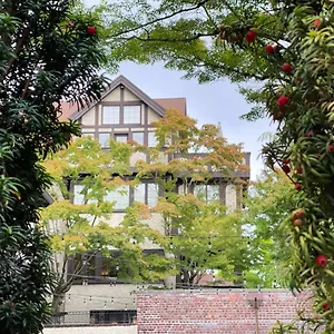 Cecil Bacon Manor Frühstückspension