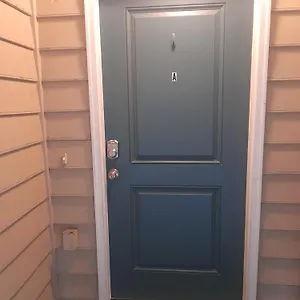 Cozy Contemporary 2br With Sofa Bed In The Office Apartment